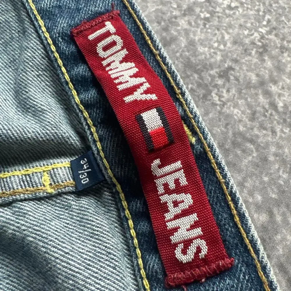 Vintage Tommy Hilfiger Tommy Jeans Men’s 34 Baggy Blue Denim Y2K Flag Logo